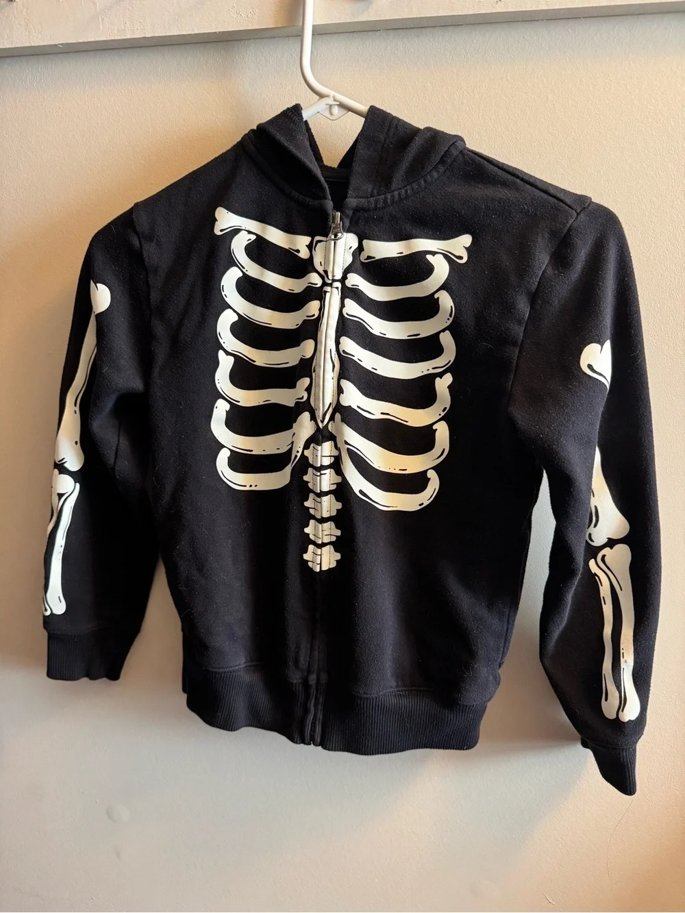Children’s Place Kids Black Skeleton Zip-Up Hoodie Size 7/8